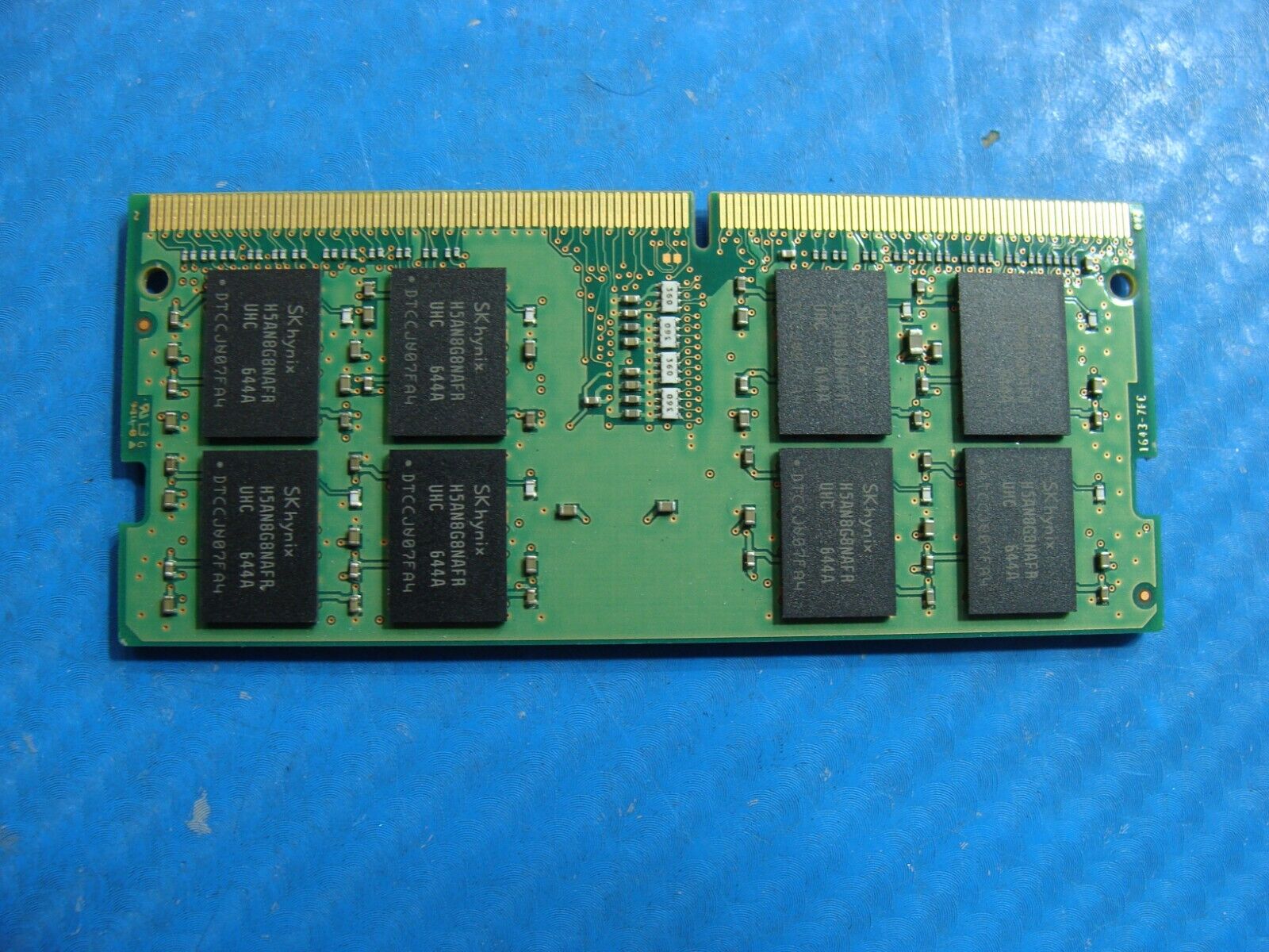 Dell 7490 SK hynix 16GB 2Rx8 PC4-2400T Memory RAM SO-DIMM HMA82GS6AFR8N-UH