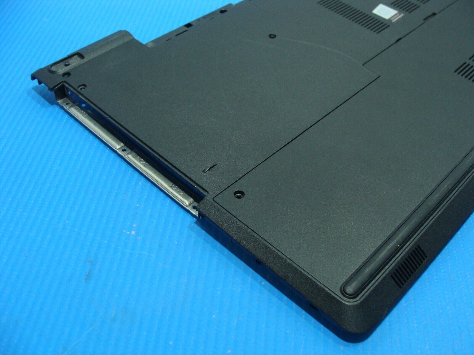 Dell Inspiron 15.6” 15 5566 Genuine Laptop Bottom Case w/Cover Door 10F87 X3FNF