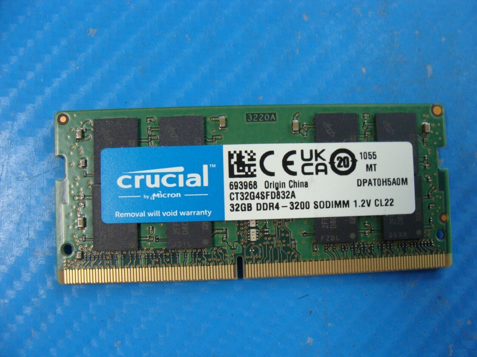 Crucial 32GB DDR4-3200 SODIMM, CT32G4SFD832A