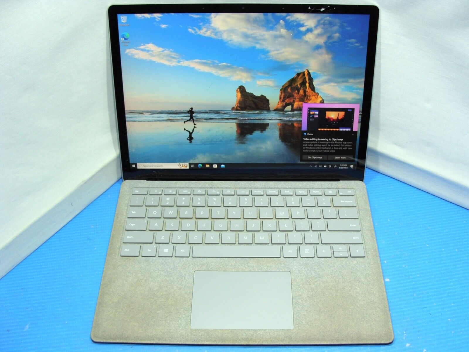 VALUE DEAL Touch Microsoft Surface Laptop 2 1769 Intel i5-8350U 8GB RAM  128GB