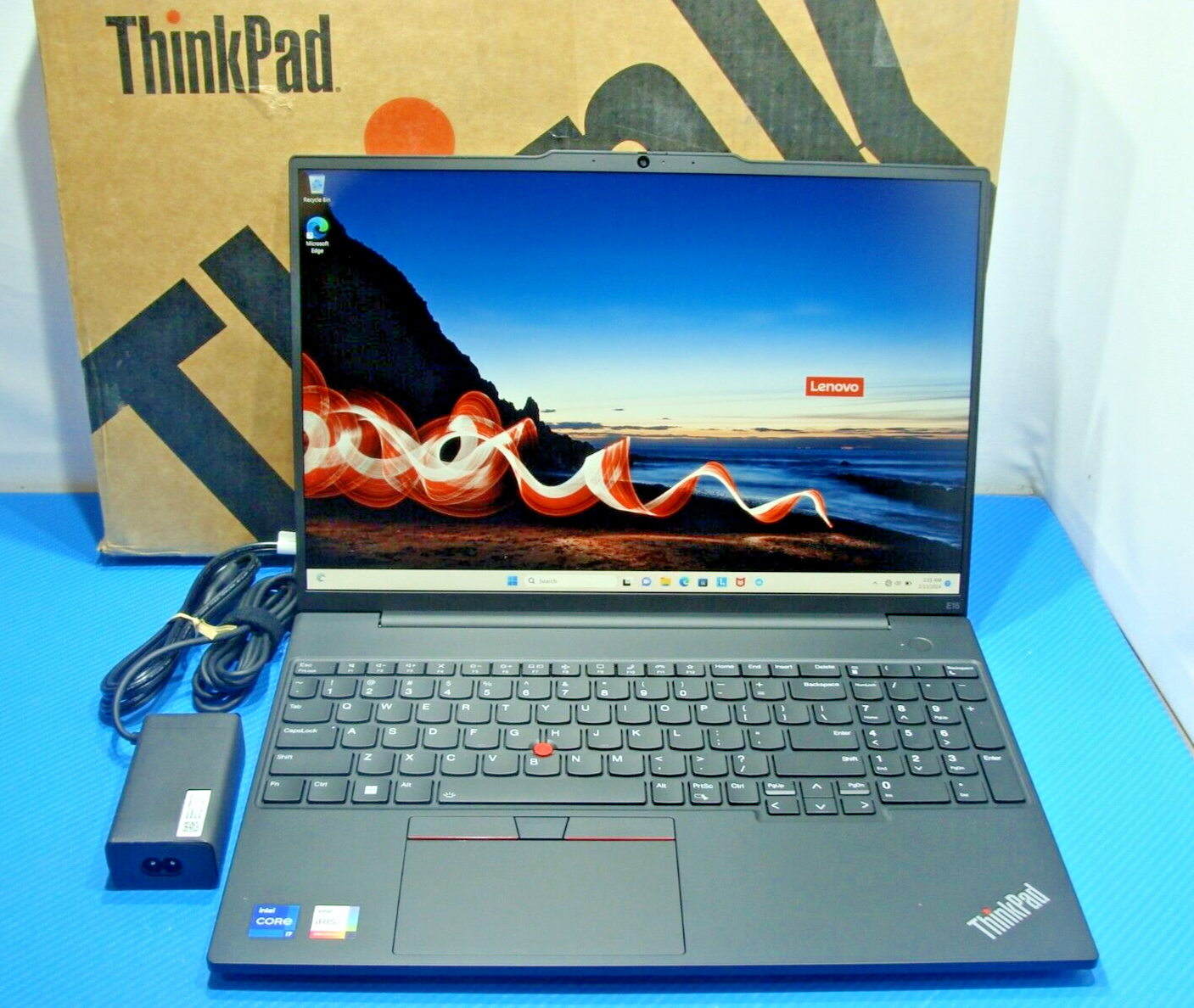 Lenovo ThinkPad E16 Gen 1 Touchscreen 16