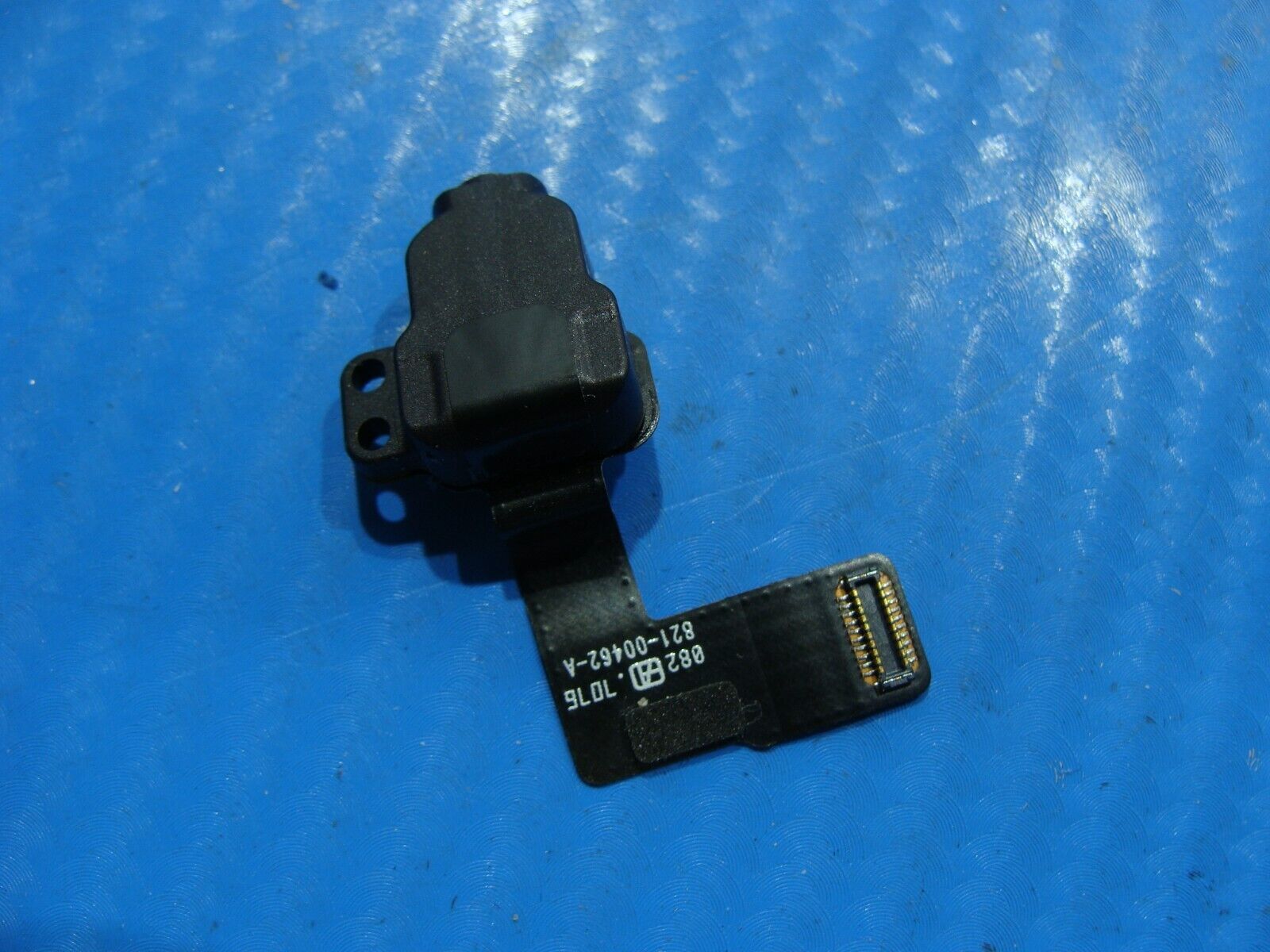 MacBook Pro A1706 Late 2016 MLH12LL/A MNQF2LL/A 13