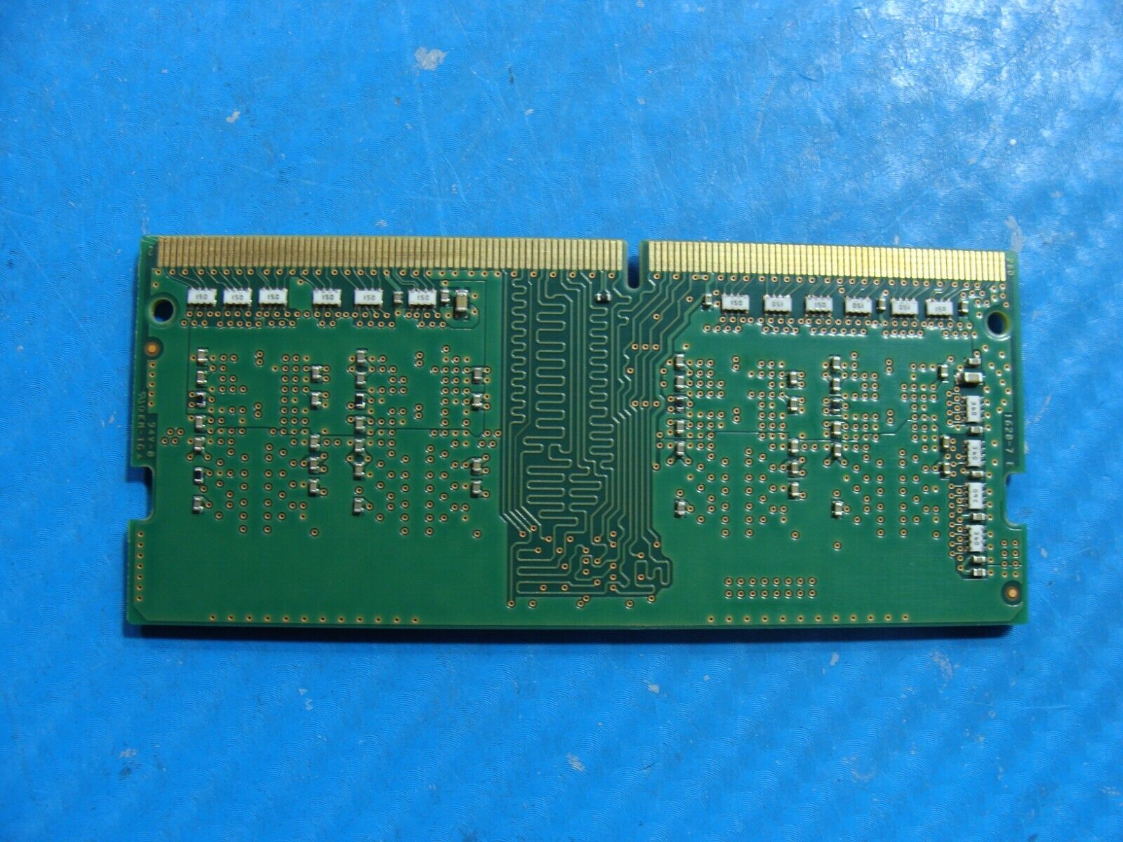 HP m3-u001dx SK Hynix 2GB 1Rx16 PC4-2133P Memory RAM SO-DIMM HMA425S6AFR6N-TF