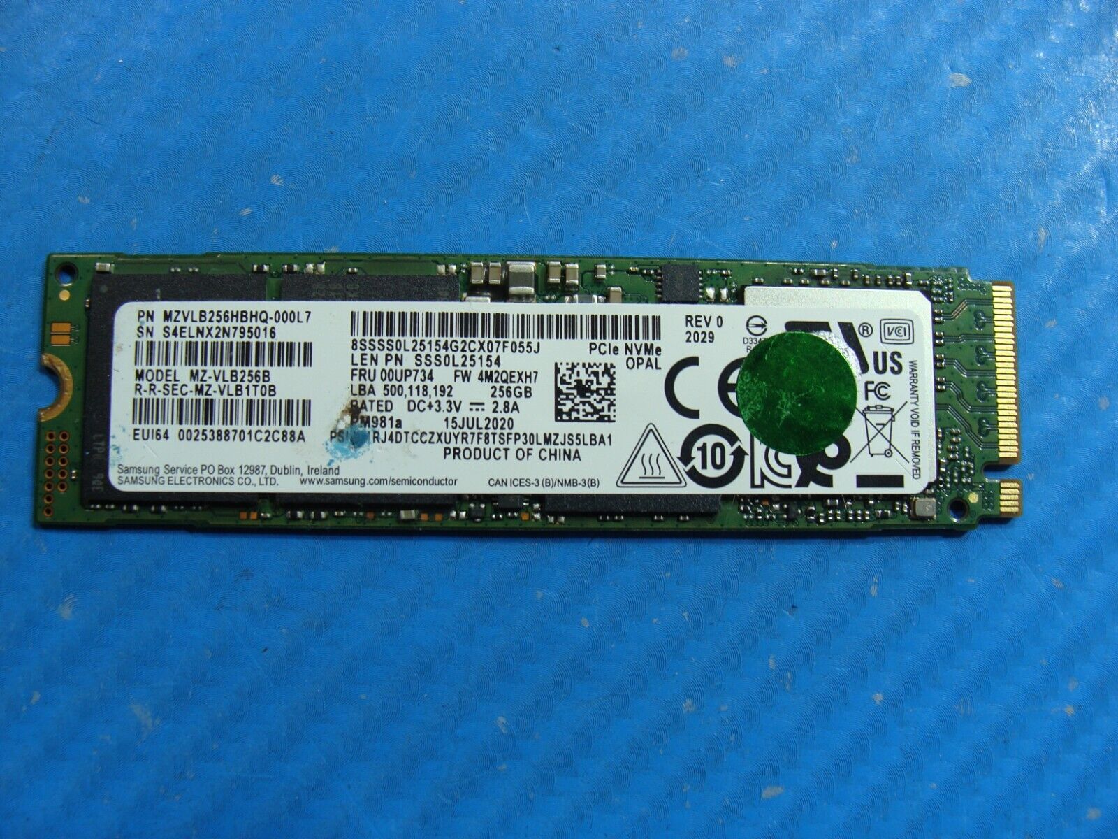 Lenovo T490s Samsung 256GB NVMe M.2 SSD Solid State Drive MZVLB256HBHQ-000L7