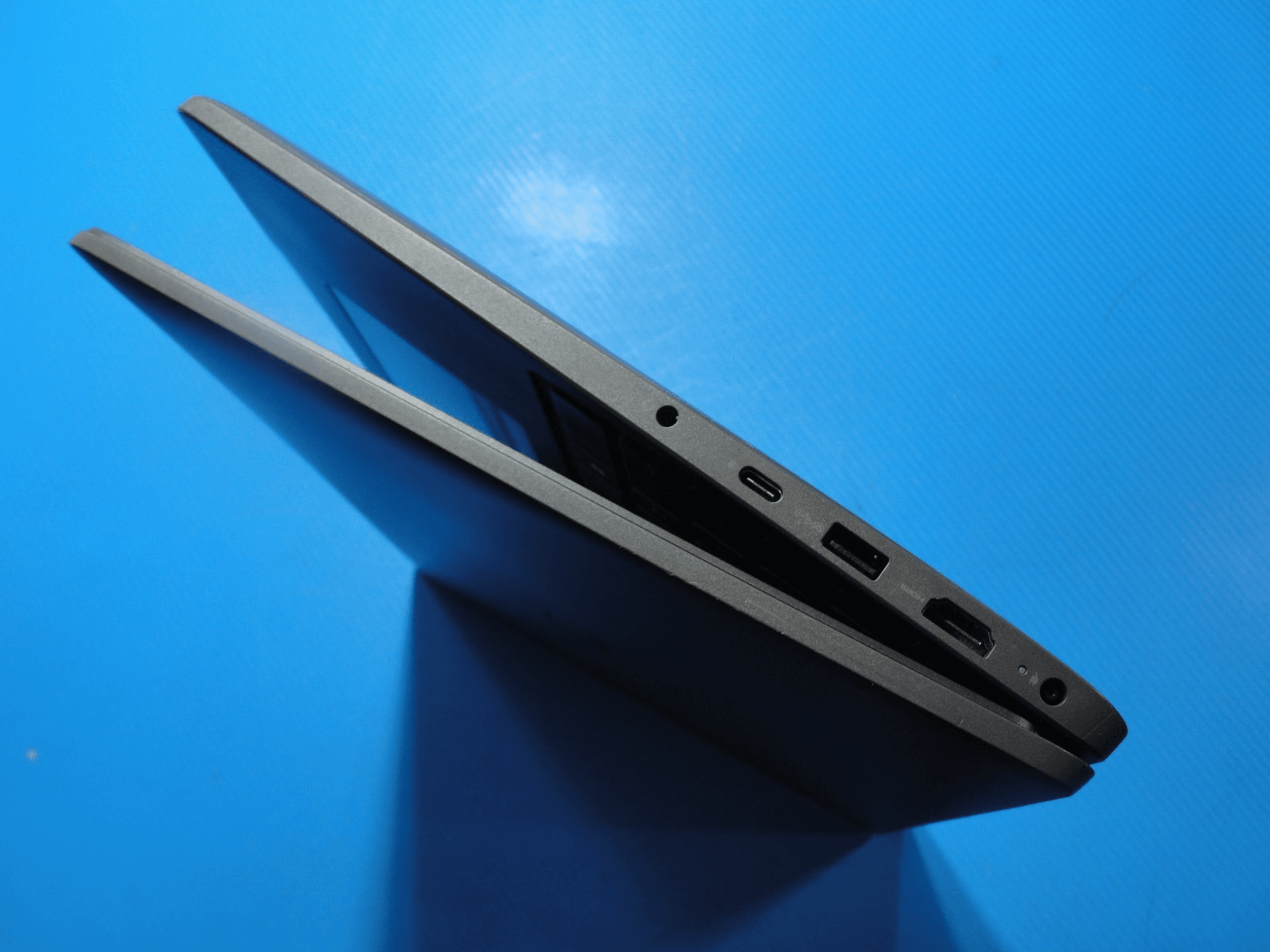 Dell Latitude 3540 15.6” FHD i5-1335U 1.3GHz 16GB 256GB SSD +Charger Warranty - Tested Computer Laptop Parts