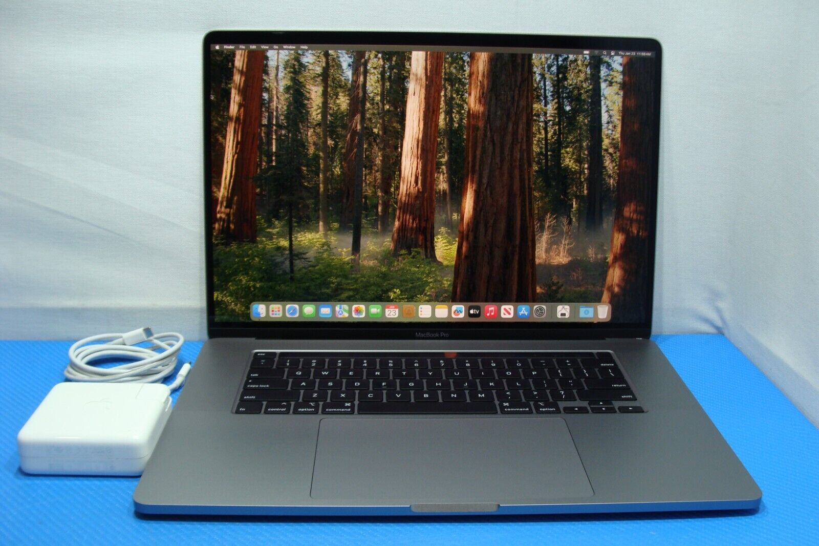 Apple MacBook Pro 16