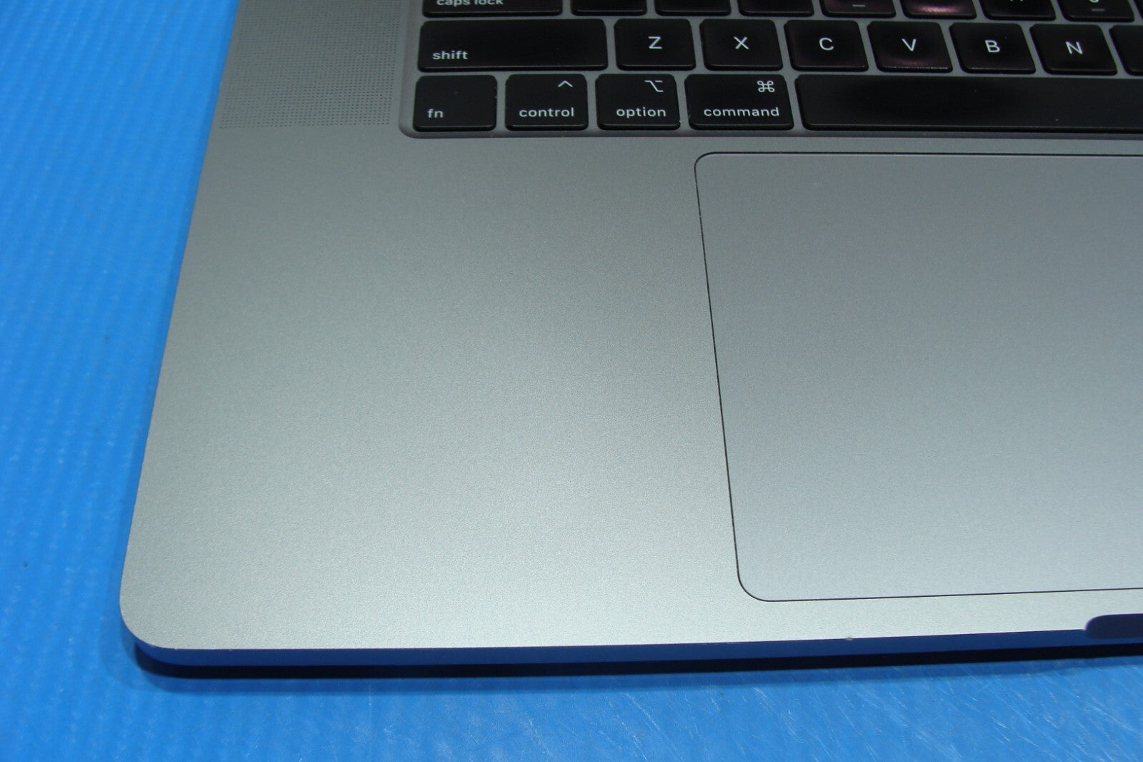 Apple MacBook Pro A2141/ BTO (2019) 16