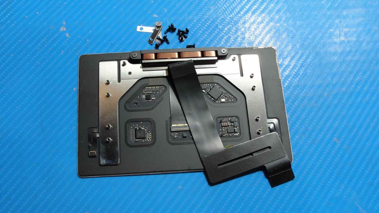 MacBook Pro A1989 13