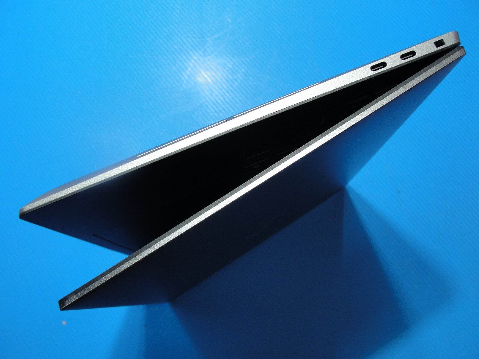 Dell Precision 5570 15.6” WUXGA i7-12700H 2.3GHz 32GB 512GB SSD NV RTX A2000 8GB - Tested Computer Laptop Parts