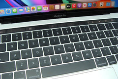 Apple MacBook Pro 13 A1706/BTO Mid-2017 Core i7-7567U 3.5GHz 16GB 512GB 4 cycles - Tested Computer Laptop Parts