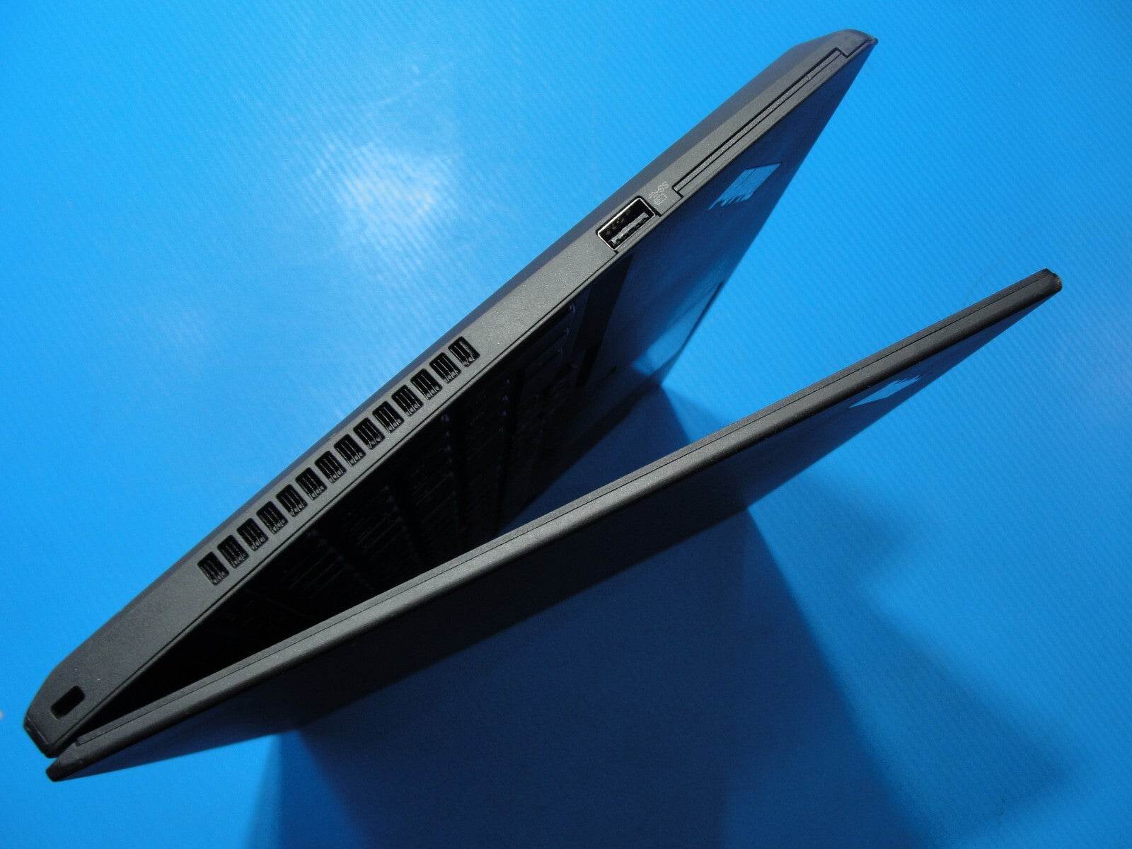 Lenovo ThinkPad P15s Gen 2i 15.6”FHD i7-1185G7 3GHz 16GB 512GB SSD NV T500 4GB - Tested Computer Laptop Parts