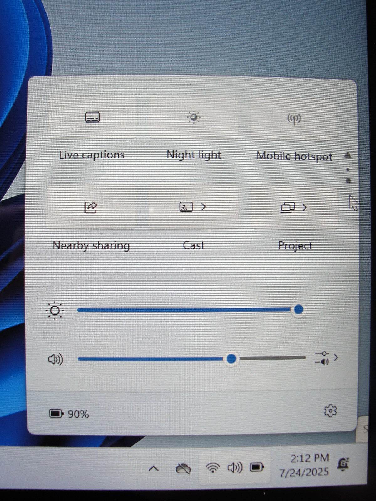 Dell Inspiron 5400 2n1 14”FHD TOUCH Intel Core i5-1035G1 1GHz 8GB SSD Reset256GB - Tested Computer Laptop Parts