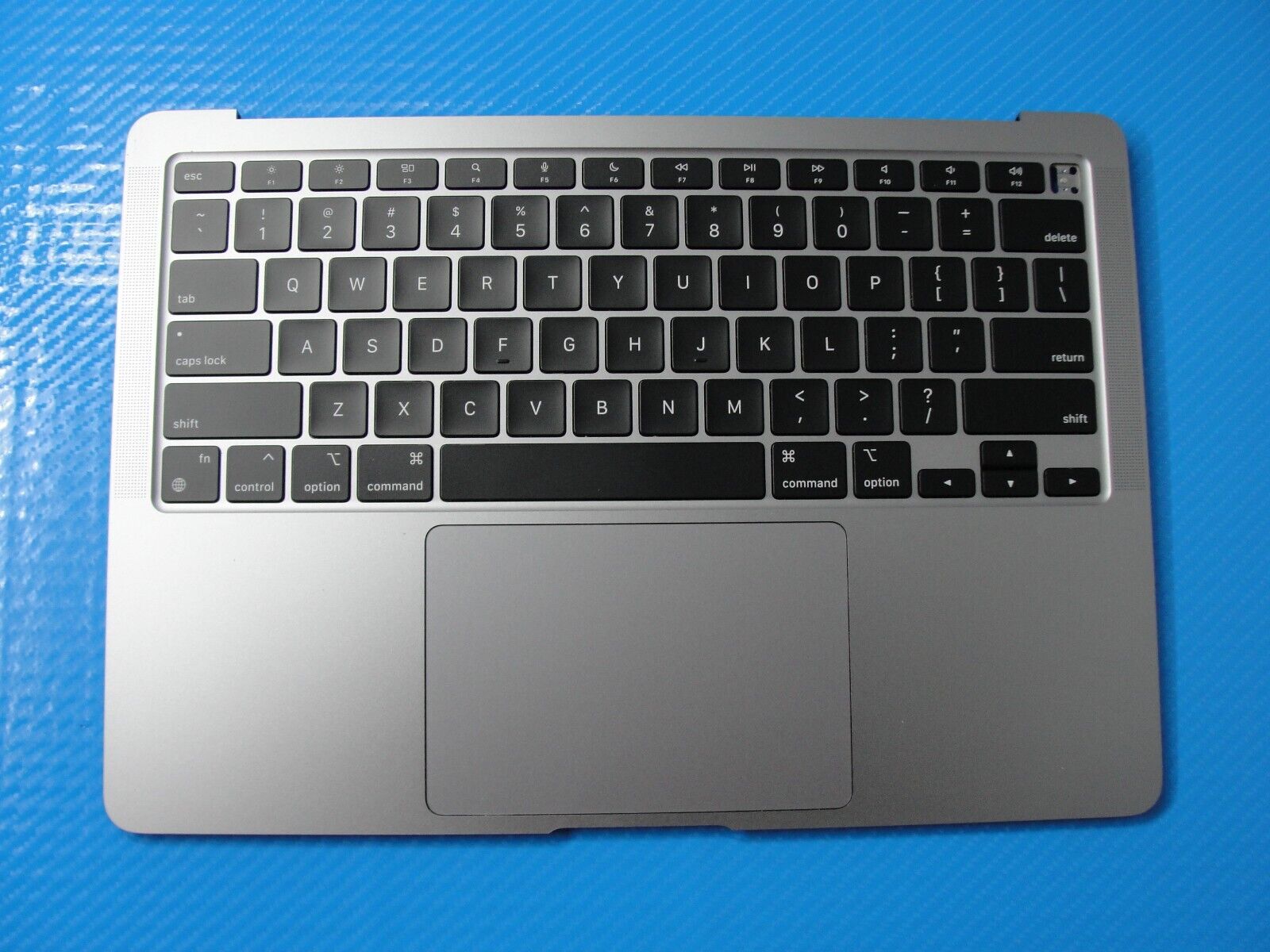 MacBook Air A2337 13