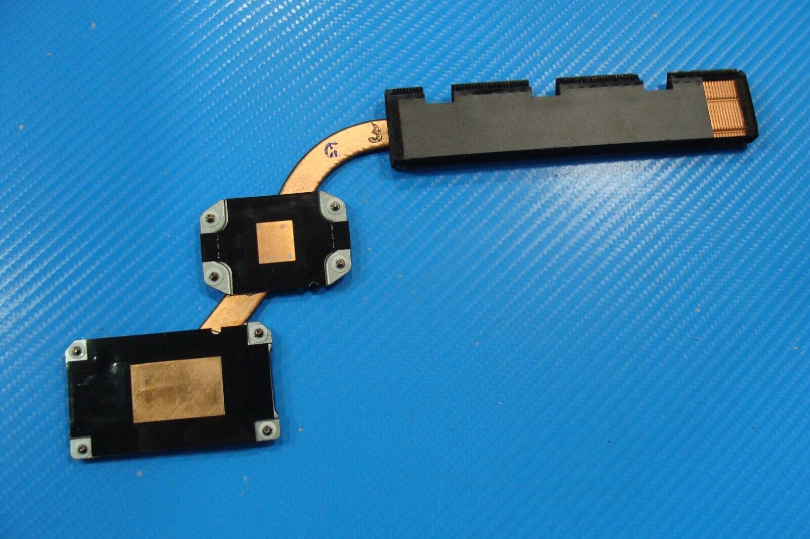 HP ENVY 17t-ae100 17.3