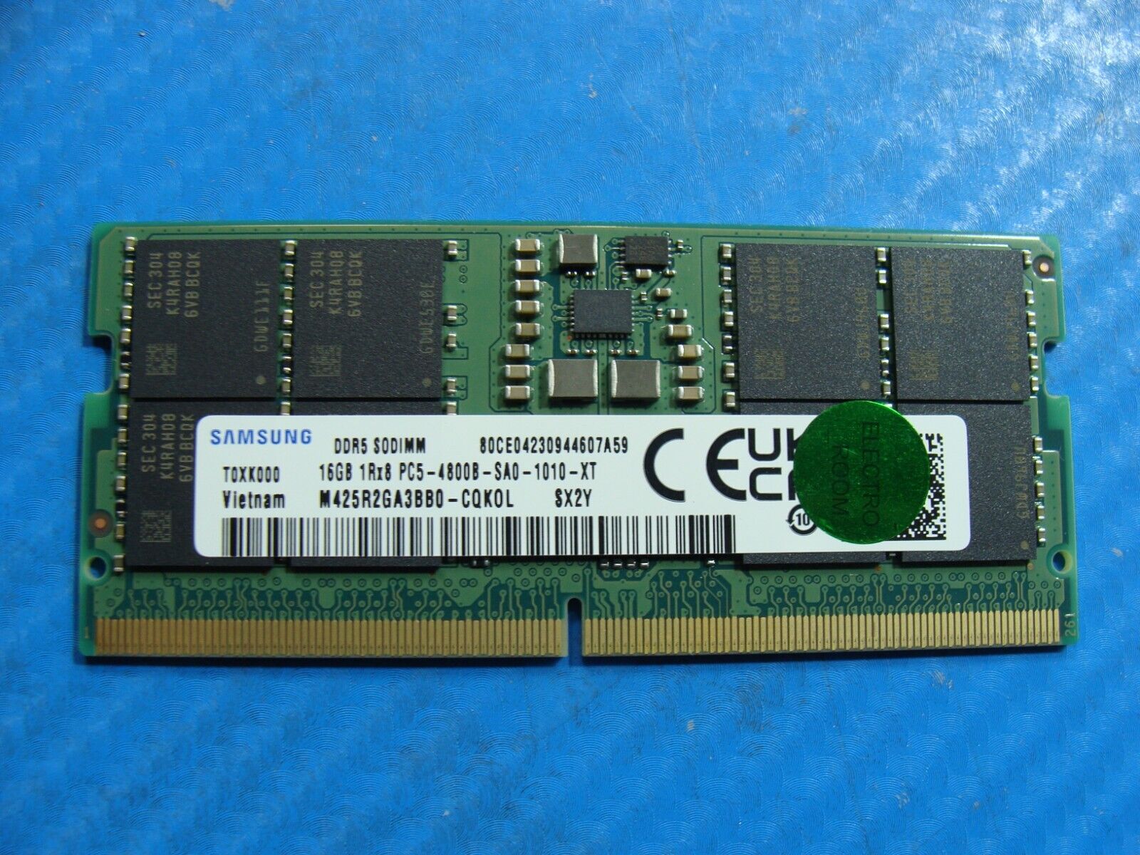 HP 14 inch G9 Samsung 16GB 1Rx8 PC5-4800B SO-DIMM Memory RAM M425R2GA3BB0-CQK0L
