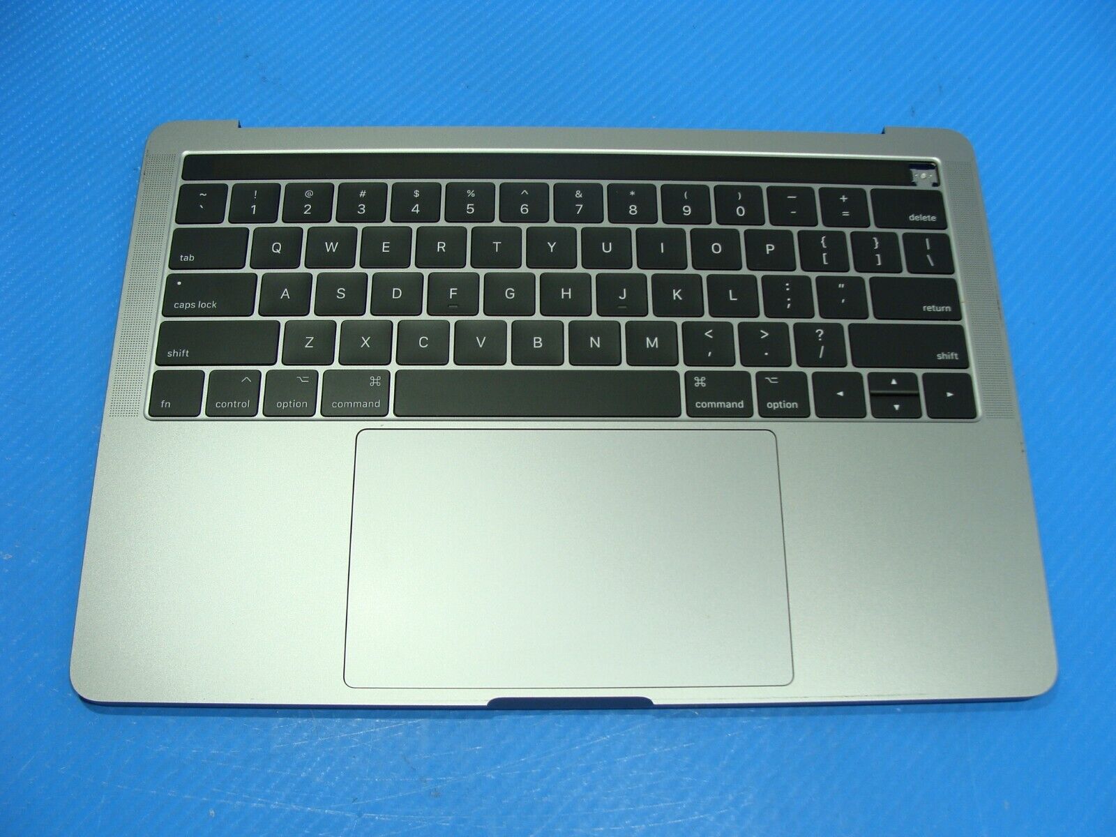 MacBook Pro A1706 13