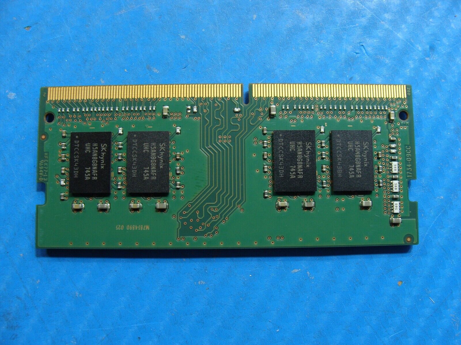 Dell 5580 Sk hynix 8GB 1Rx8 PC4-2400T Memory RAM SO-DIMM HMA81GS6AFR8N-UH