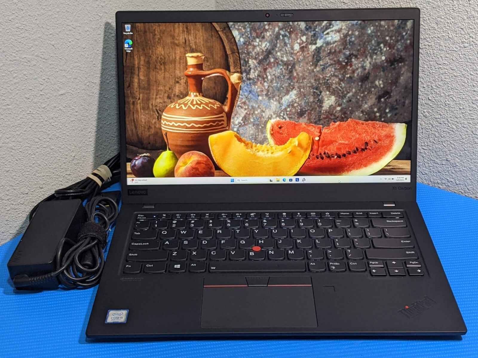 Lenovo ThinkPad X1 Carbon Gen 7 14