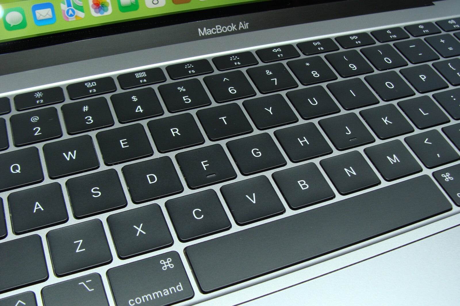 Apple MacBook Air 13 2018 A1932 1.6 GHz Intel i5 8th Gen 8GB 128GB Low cycles! - Tested Computer Laptop Parts