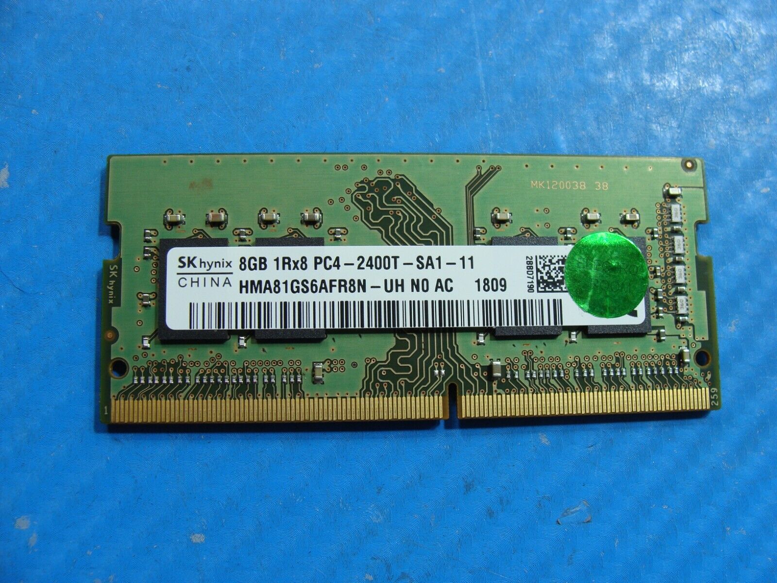 Dell 15 5566 SK Hynix 8GB 1Rx8 PC4-2400T Memory RAM SO-DIMM HMA81GS6AFR8N-UH