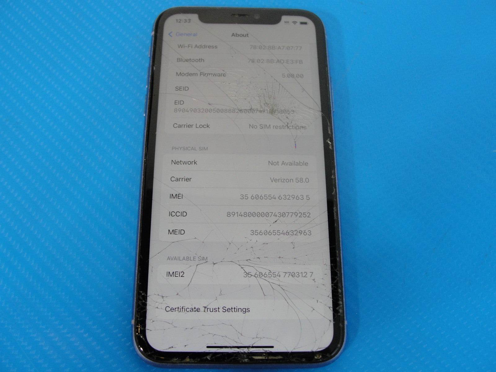 Unlocked Apple iPhone 11 128GB Cracked Screen - Tested Computer Laptop Parts