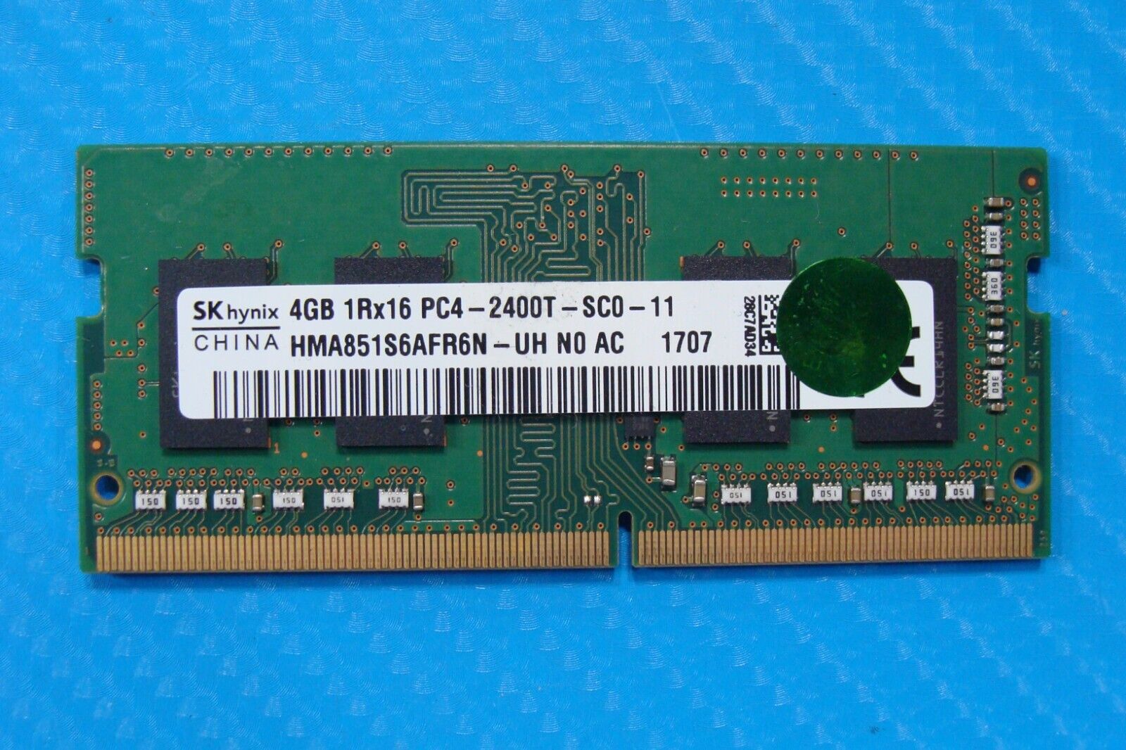 HP 17-w253dx SK Hynix 4GB 1Rx16 PC4-2400T Memory RAM SO-DIMM HMA851S6AFR6N-UH