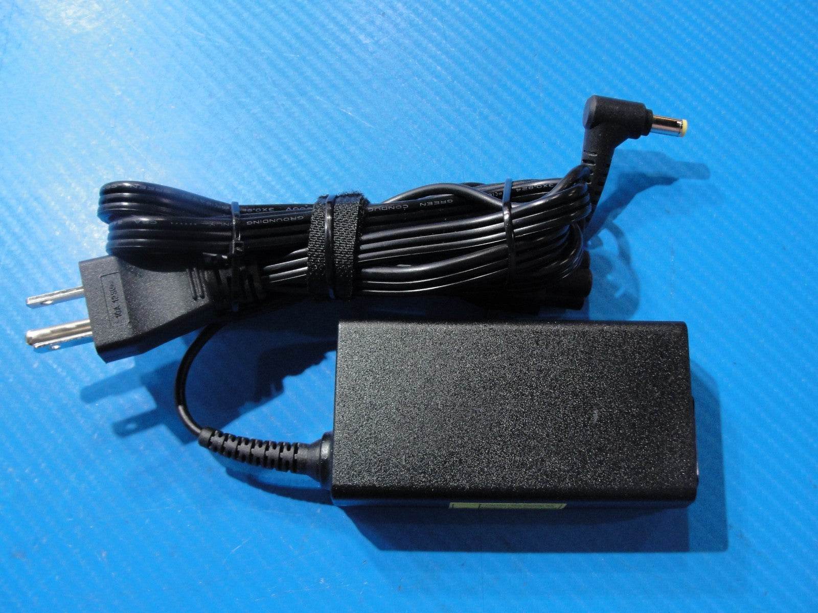 Genuine Delta Electronics 65W AC 19V 3.42A –5.5mm×1.7mm Yellow Tip No Center Pin - Tested Computer Laptop Parts