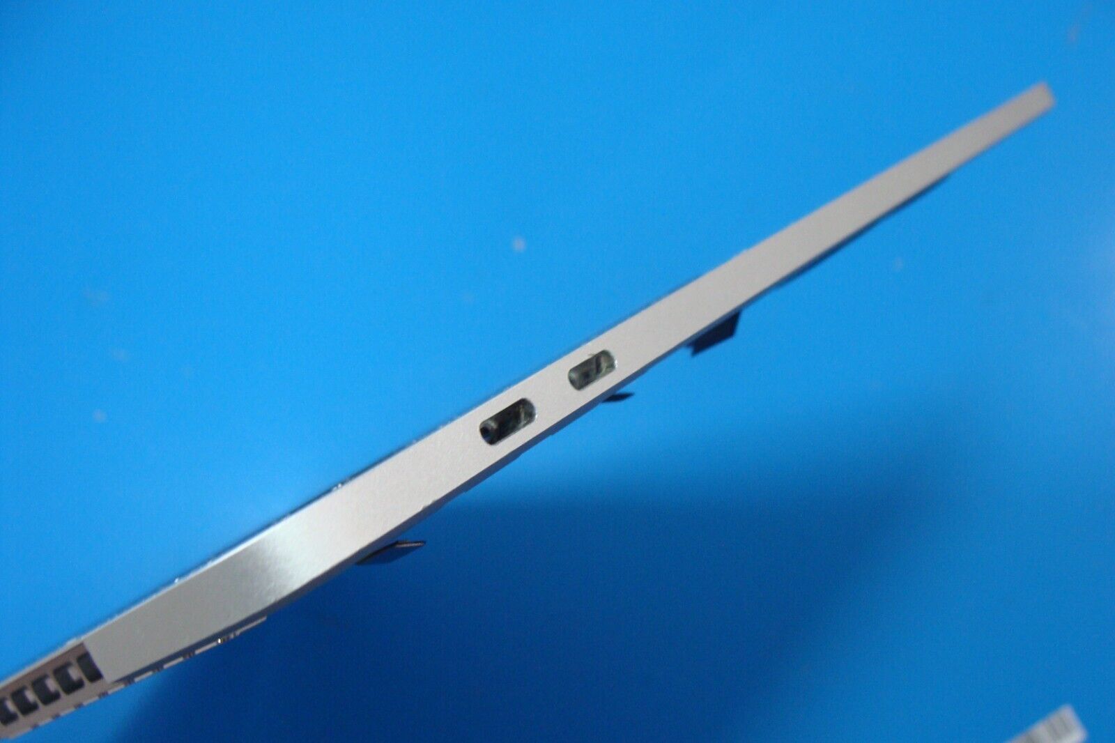 MacBook Pro A1990 15