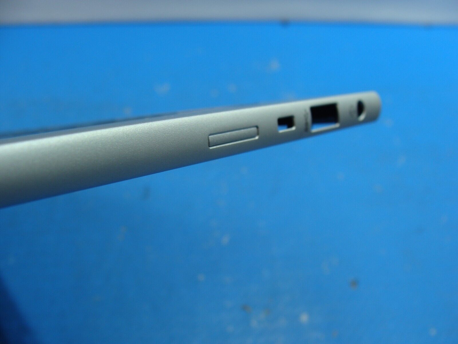 HP EliteBook 14” 845 G9 Palmrest w/Keyboard TouchPad Speakers N09057-001 Grade A