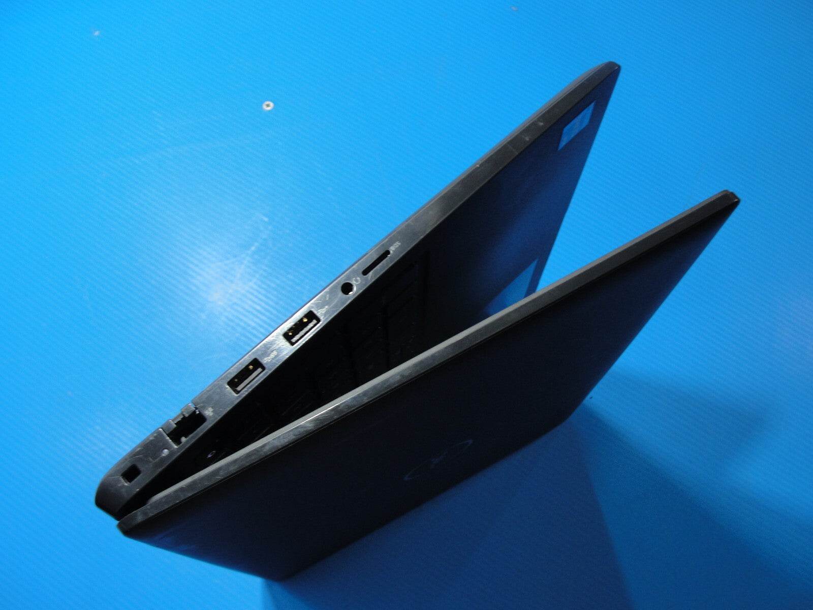 Dell Latitude 3520 15.6” FHD Intel Core i5-1135G7 2.4GHz 8GB 256GB SSD Charger - Tested Computer Laptop Parts