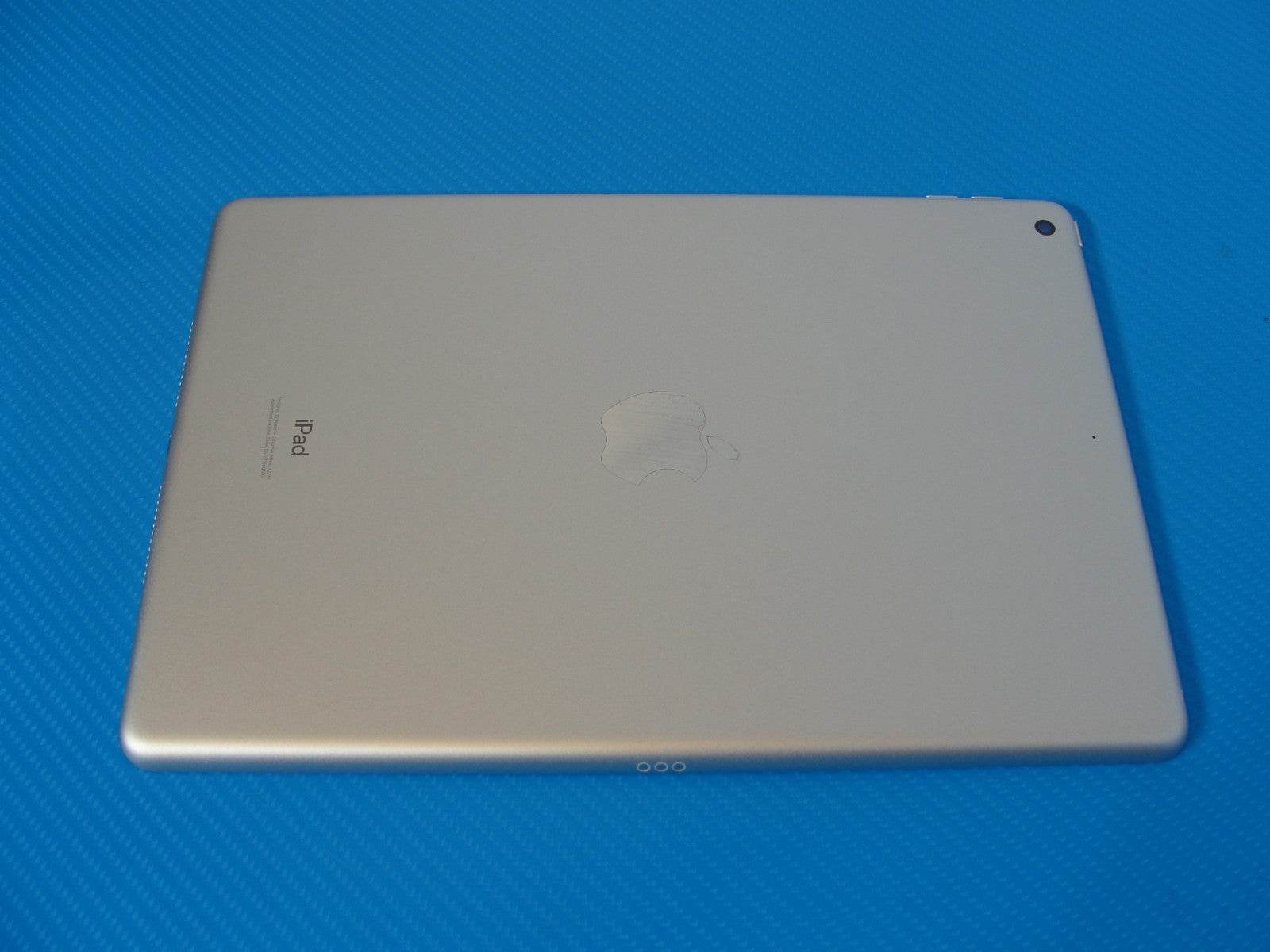 Apple iPad 8th Generation 32 GB Wi-Fi 10.2 in Silver /Grade A - Tested Computer Laptop Parts