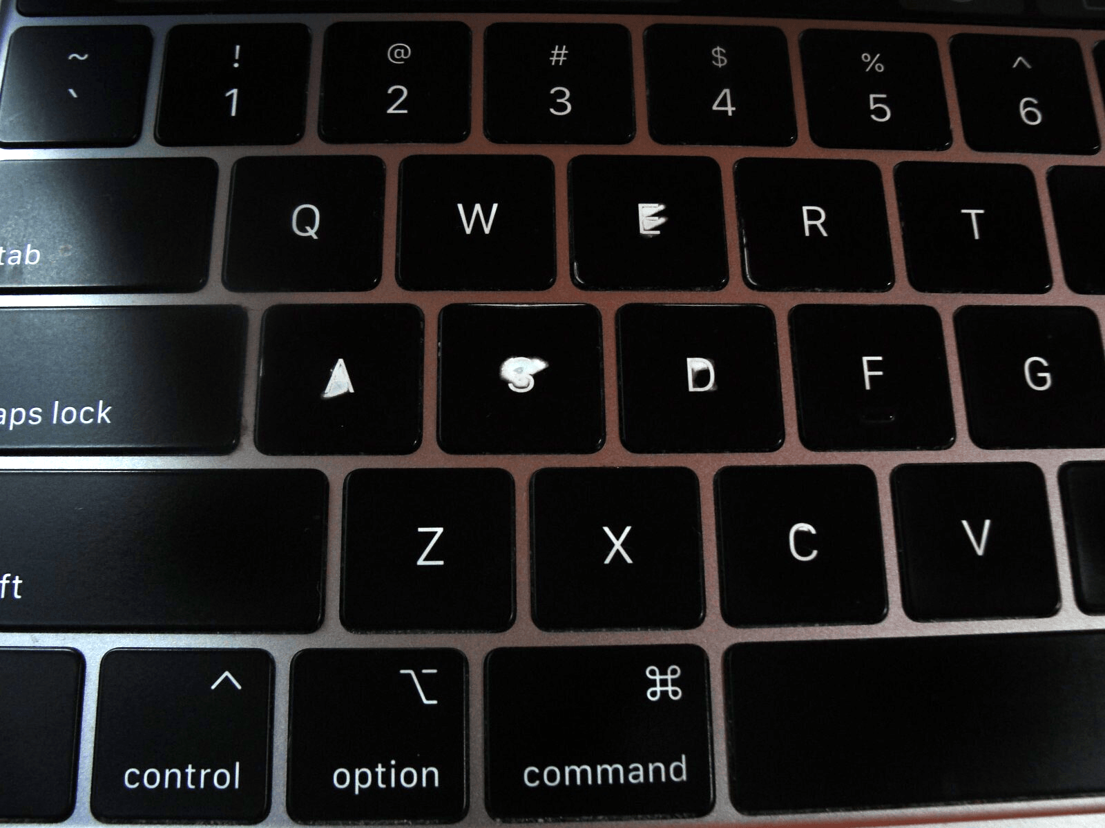 Apple Macbook Pro A1989(2019) 13”Retina i5-8279U 1.6GHz 16GB 256GB SSD / VENTURA - Tested Computer Laptop Parts