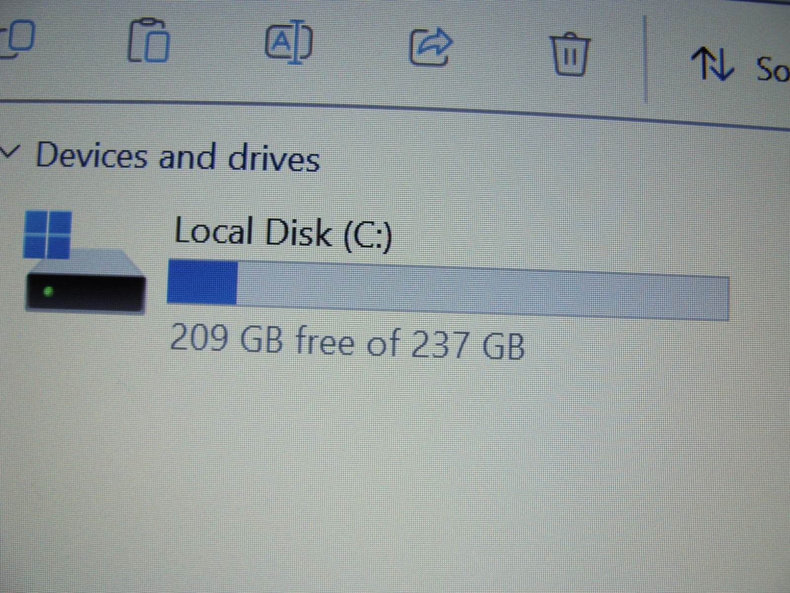 DynaBook Satellite Pro C40-K Intel Celeron 7305 1.1Ghz 8GB 256GB 100% Battery - Tested Computer Laptop Parts
