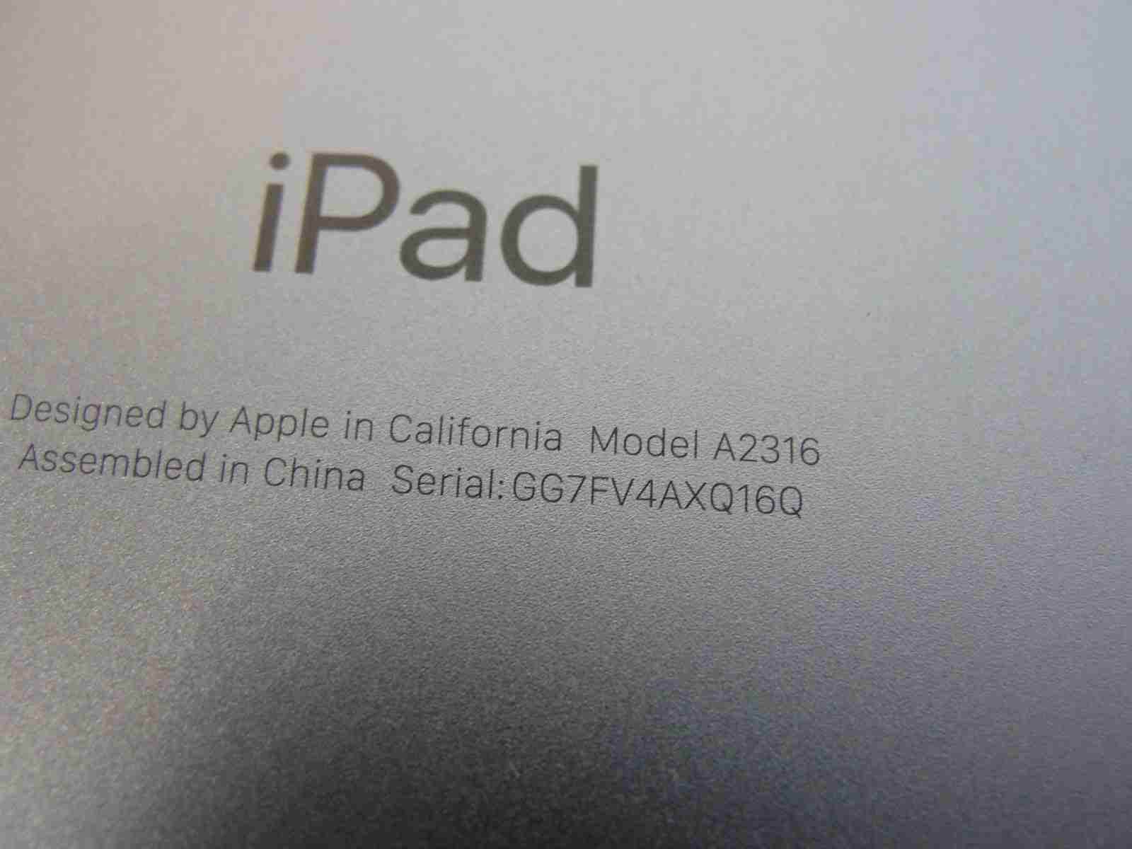 Broken WiFi Only Apple iPad Air 4th Gen 64GB 18.5 MYFN2LL/A Read - Tested Computer Laptop Parts