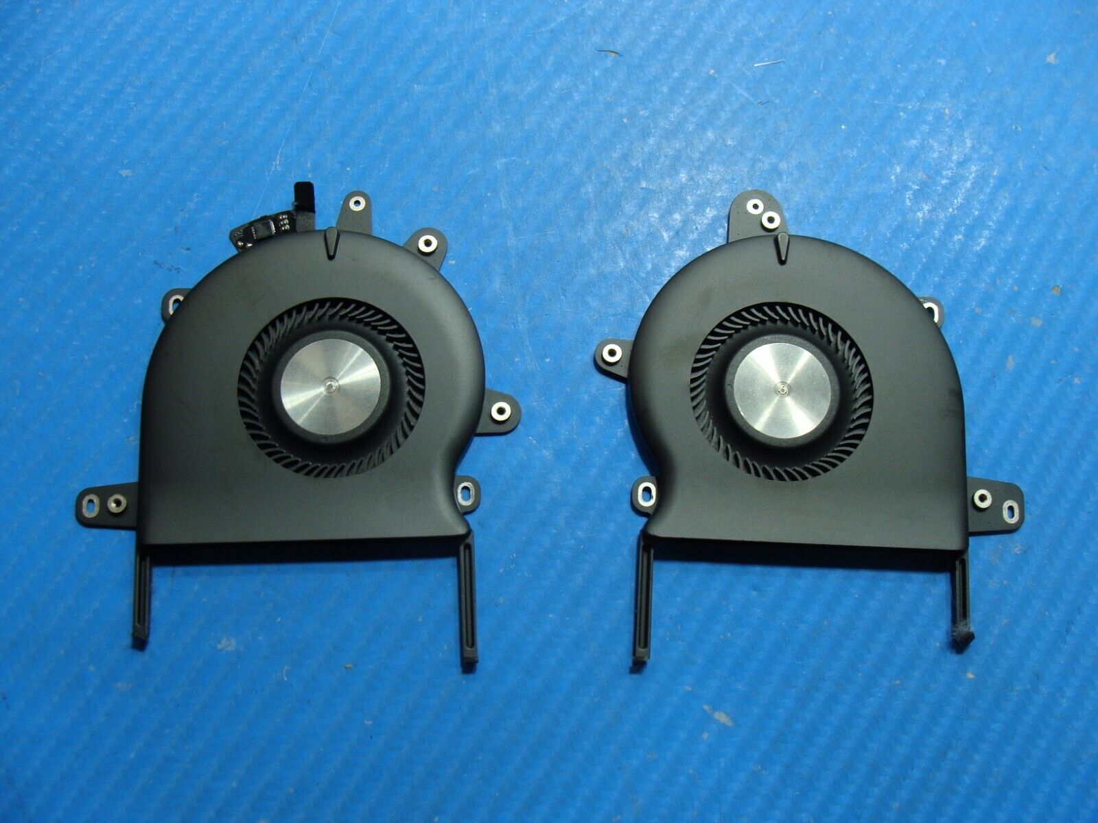 MacBook Pro A1989 13