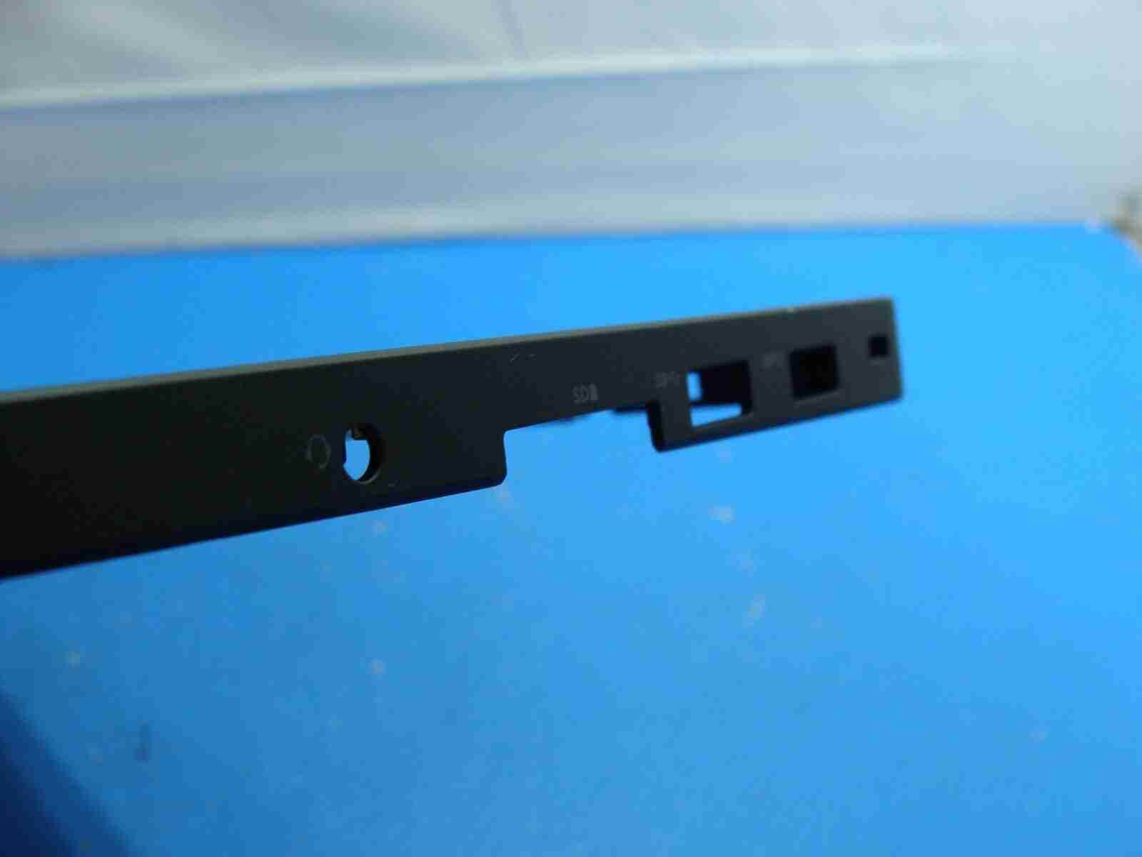 Dell Latitude 15.6” E5570 Palmrest w/TouchPad Speakers A151N5 AP1EF000500 Grd A - Tested Computer Laptop Parts