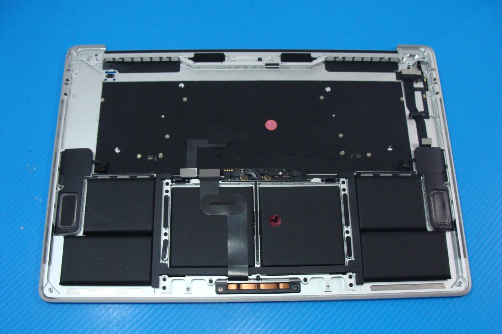 MacBook Pro A1990 15