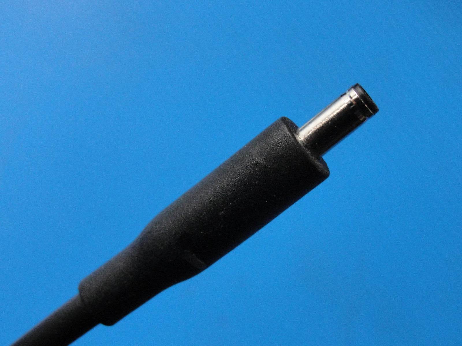 Genuine Dell 130W AC Adapter Charger (19.5V 6.7A) – 4.5mm × 3.0mm Center Pin - Tested Computer Laptop Parts