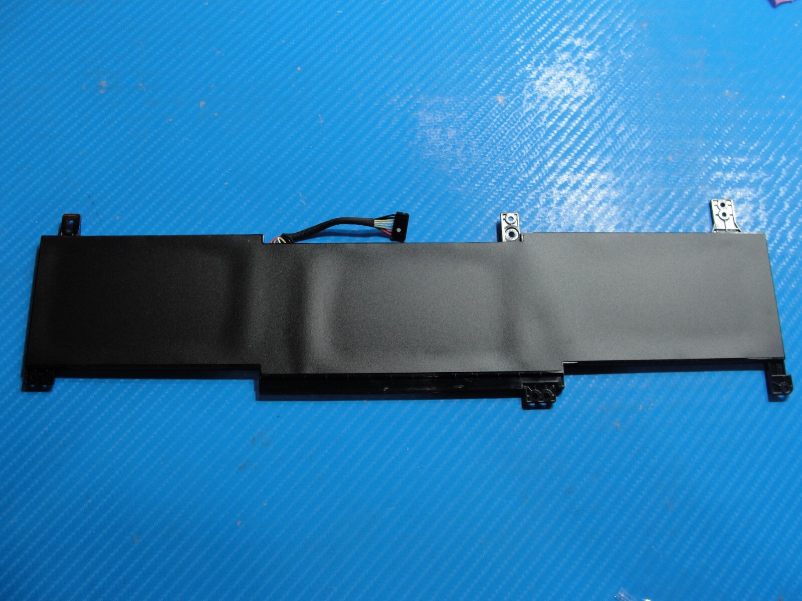 Lenovo IdeaPad 1 15AMN7 15.6