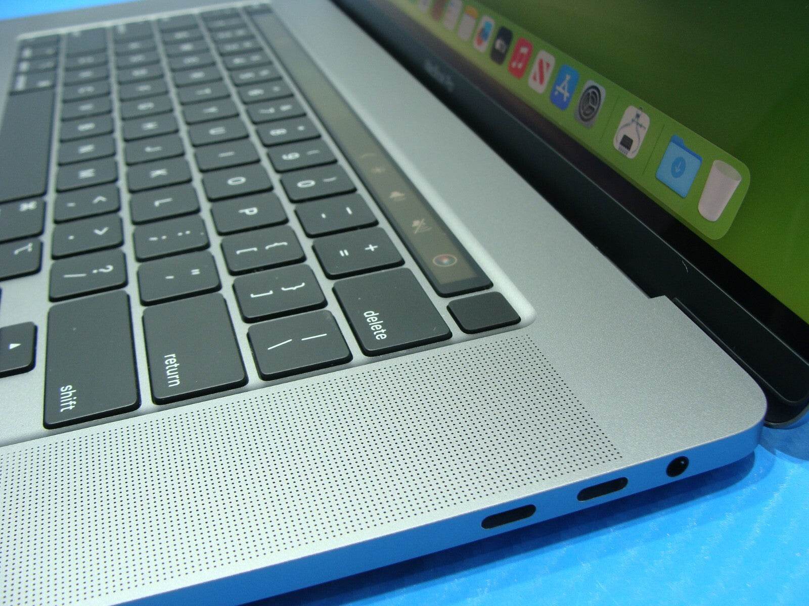 Apple MacBook Pro A2141 2019 i9-9980HK 2.4GHz 32GB 512GB Pro 5300M Excel Battery - Tested Computer Laptop Parts