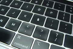 Apple MacBook Pro A1989 (2019) 13.3" Core i5-8279 2.4GHz 8GB 512GB MV962LL/A