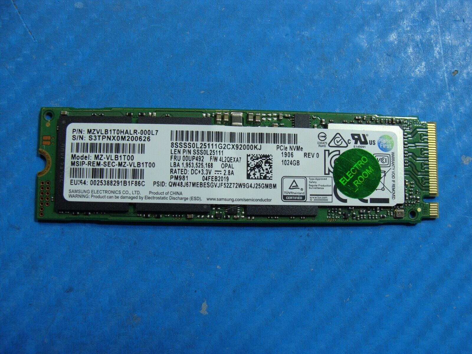 Lenovo X1 Carbon Samsung 1TB NVMe M.2 SSD Solid State Drive MZVLB1T0HALR-000L7