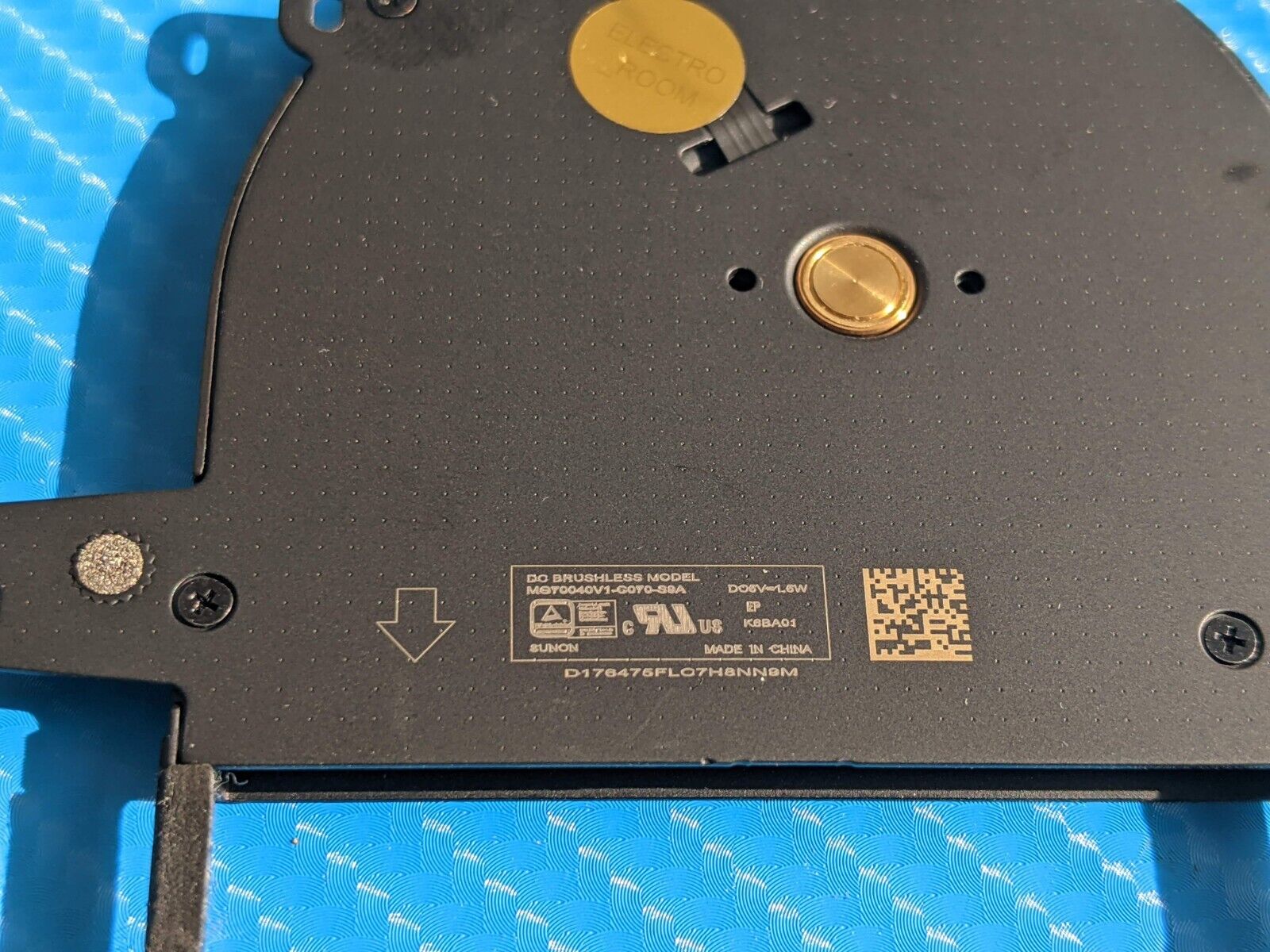 MacBook Pro A1706 13