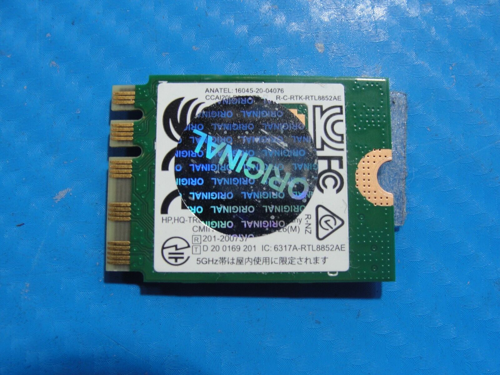 HP ENVY x360 15-ee1083cl 15.6