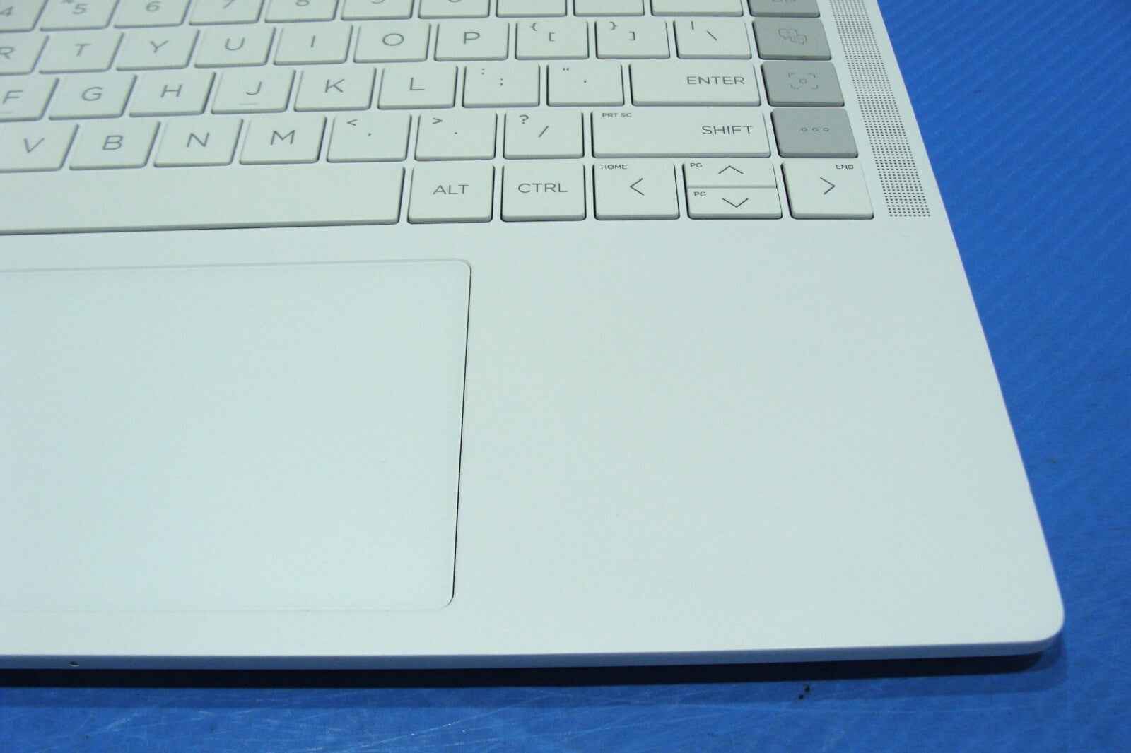 HP Dragonfly Pro One 14