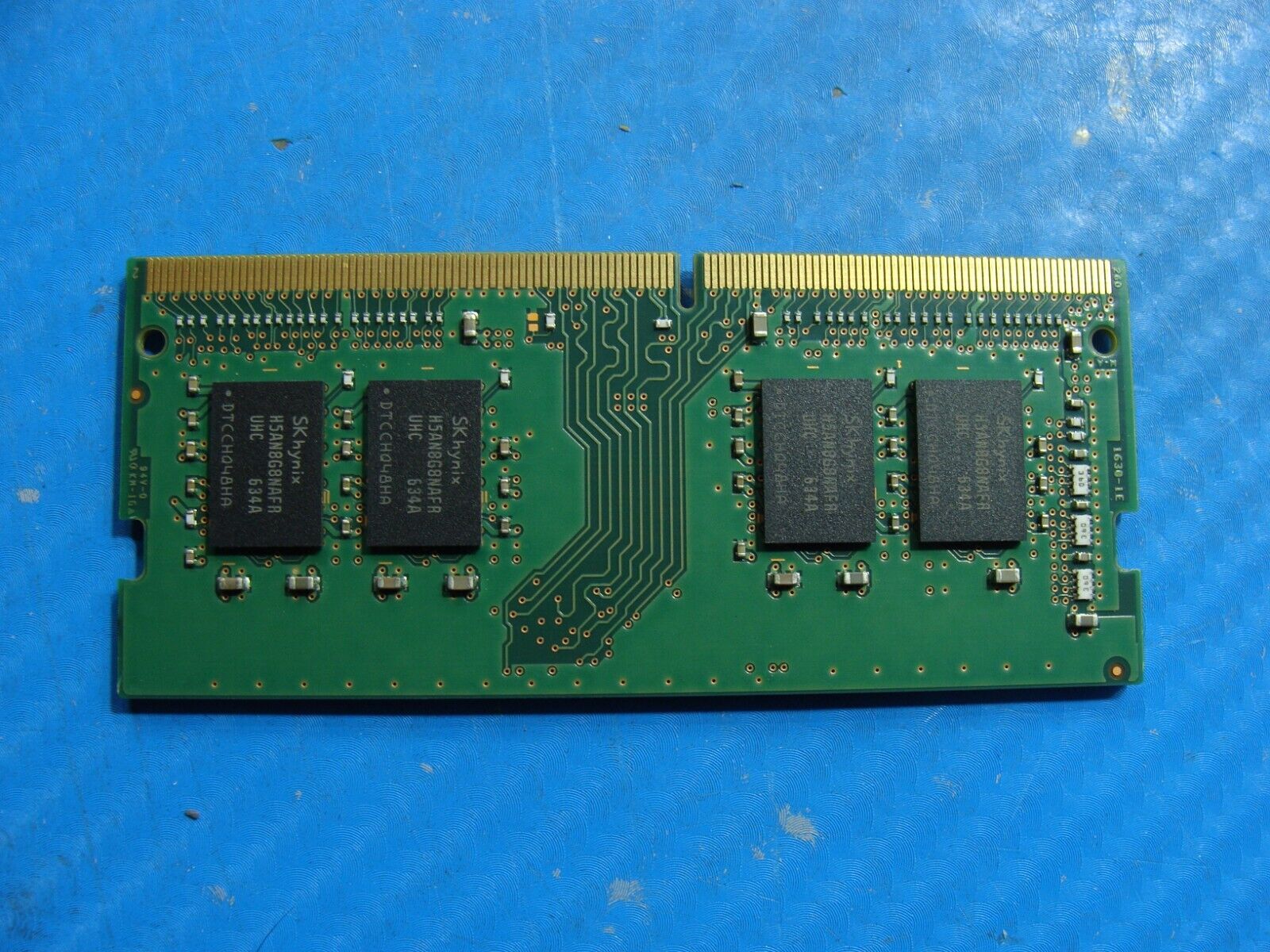Dell 15 7579 SK Hynix 8GB 1Rx8 PC4-2400T Memory RAM SO-DIMM HMA81GS6AFR8N-UH