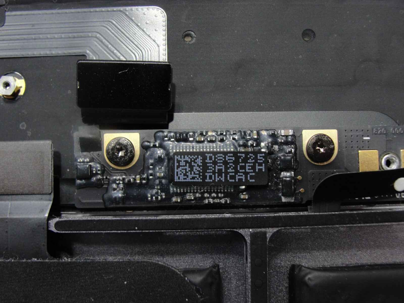 MacBook Pro A1707 15