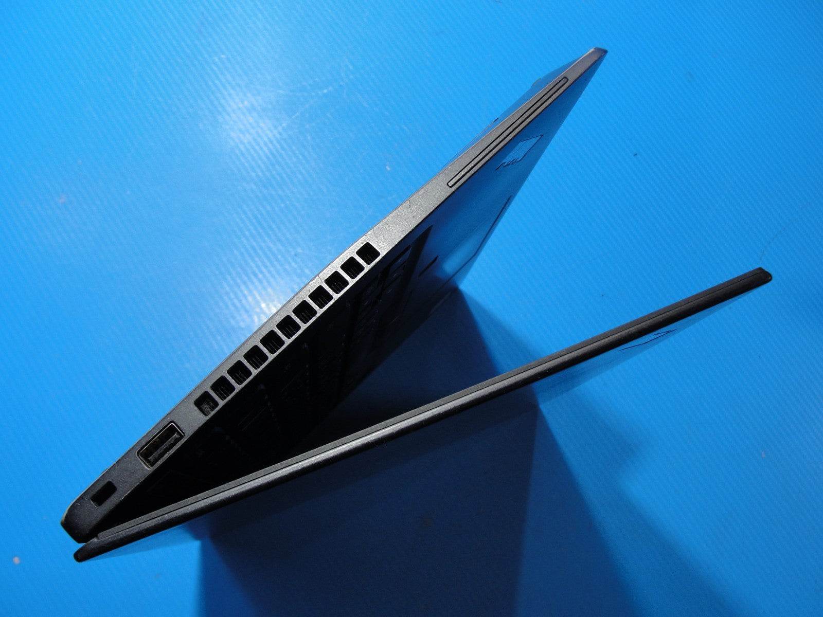 Lenovo ThinkPad T14s Gen 1 14”FHD Core i7-10510U 1.8GHz 8GB SSD Reset 512GB - Tested Computer Laptop Parts