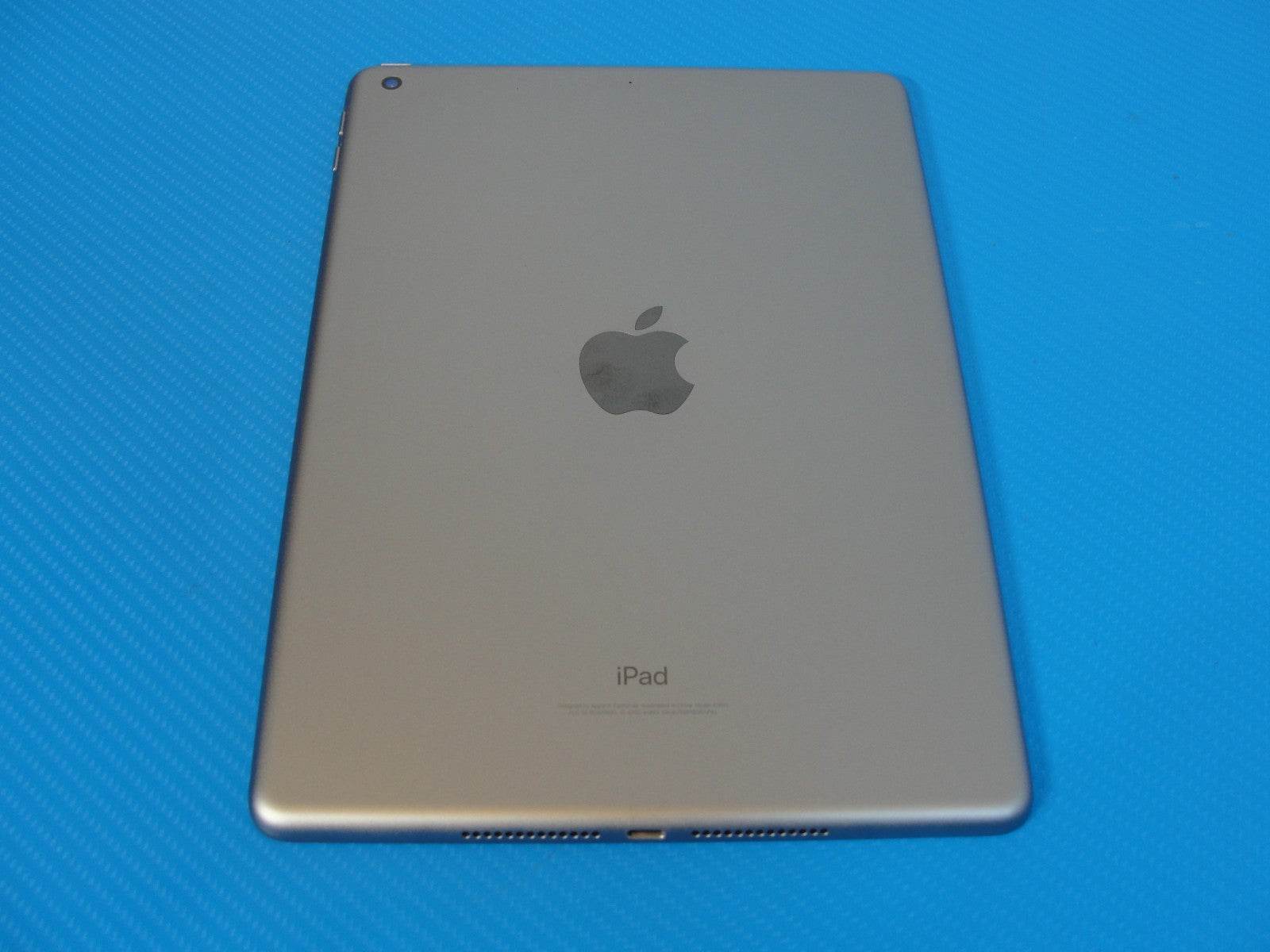 Apple iPad (6th Generation) A1893 32 GB, Wi-Fi, 9.7 in /READ - Tested Computer Laptop Parts