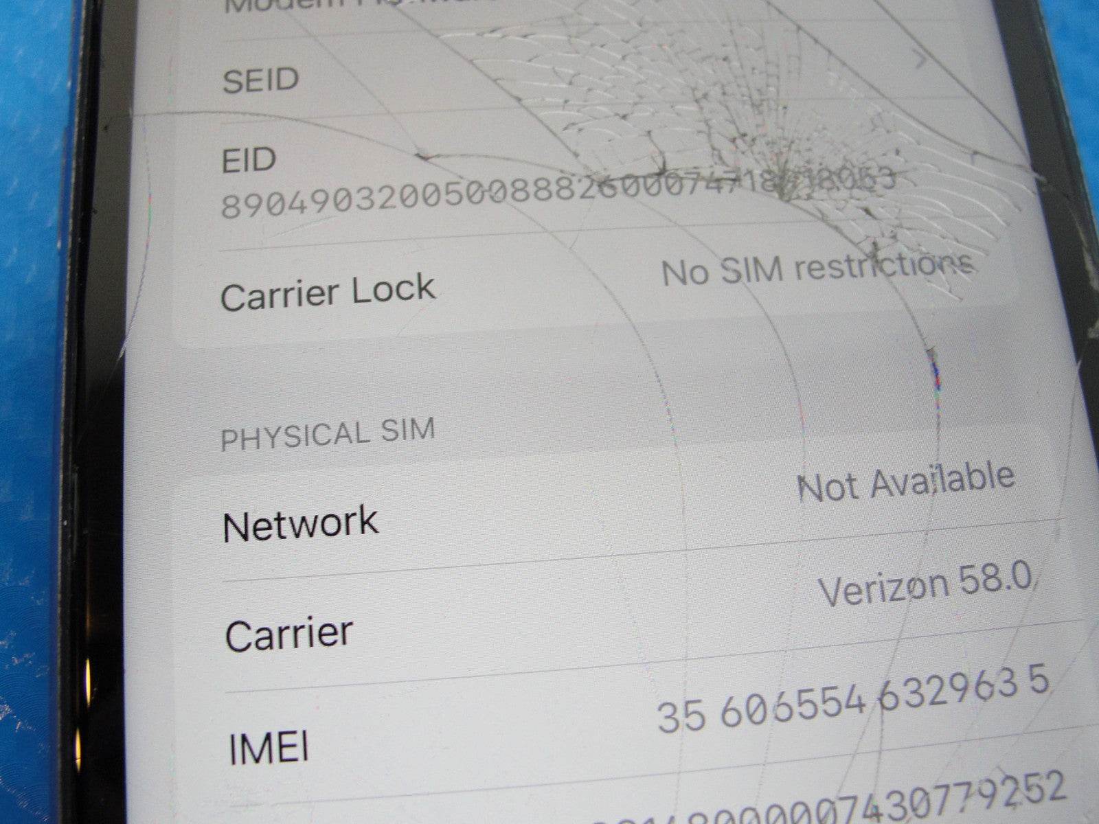 Unlocked Apple iPhone 11 128GB Cracked Screen - Tested Computer Laptop Parts